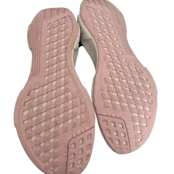 Reebok navy blue and  pink running shoes - Picture 2 of 9